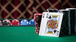 Pokerio mokykla pralaimėjo teismą dėl 800 tūkstančių prizo